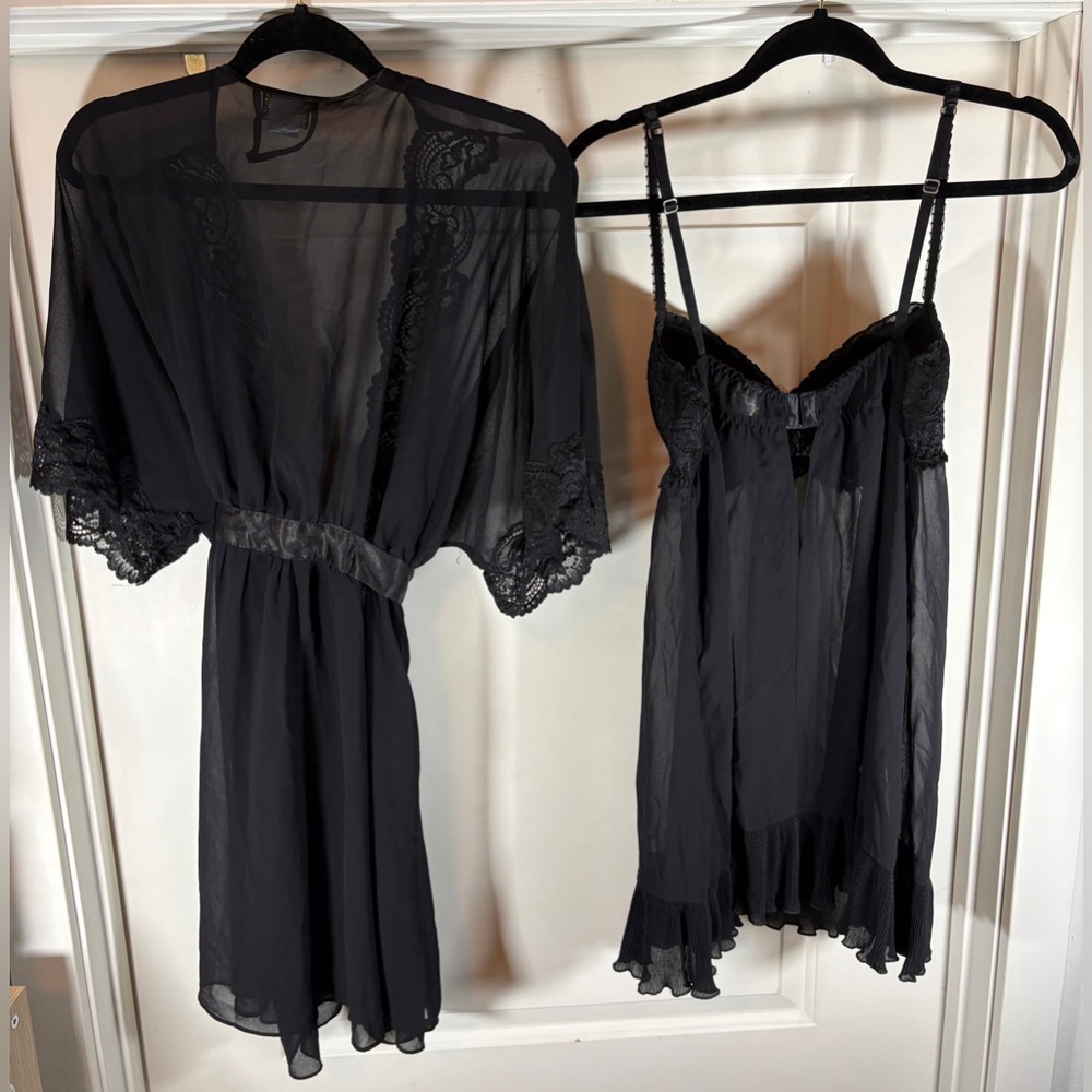 Black Lace Robe and Teddy Set - Picture 4 of 8